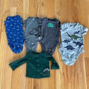 Newborn to 3m Dinosaur Bundle